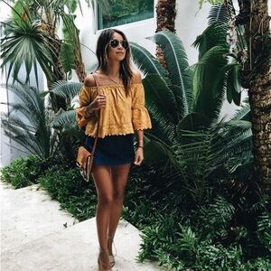 Tularosa Stella Off Shoulder Top NWT sz M